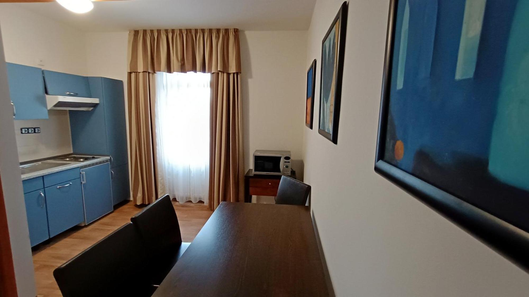 Apartments Gato Karlovy Vary Dalovice Buitenkant foto