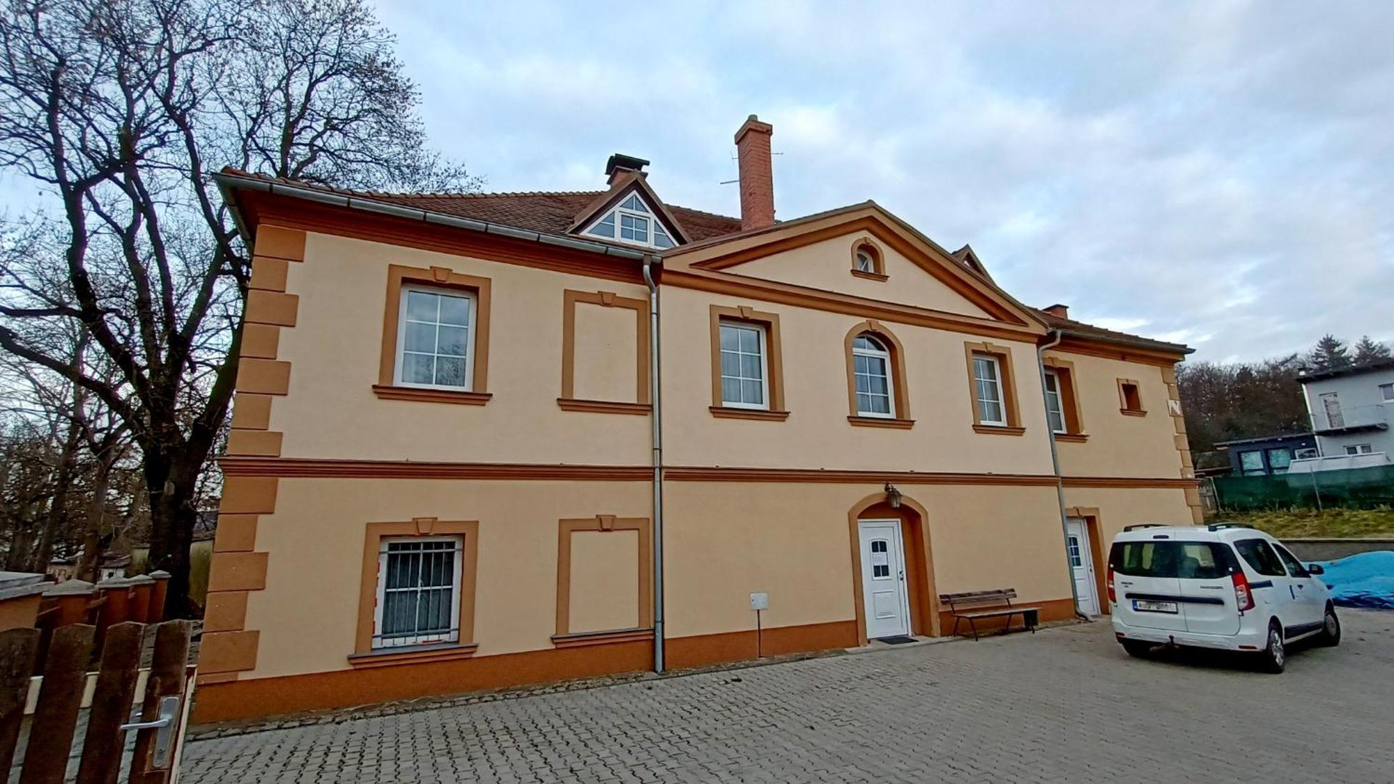 Apartments Gato Karlovy Vary Dalovice Buitenkant foto